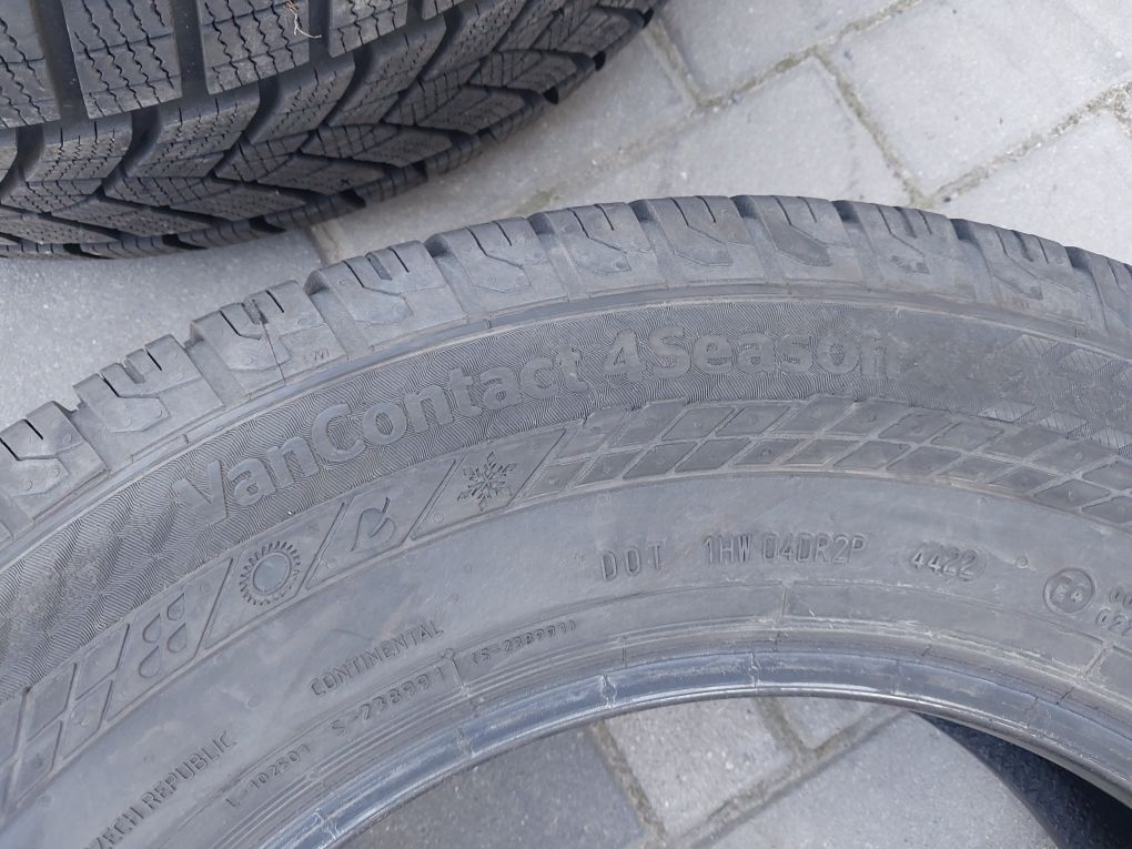 Continental VanContact 4Season 205/75R16 C 113/111 R