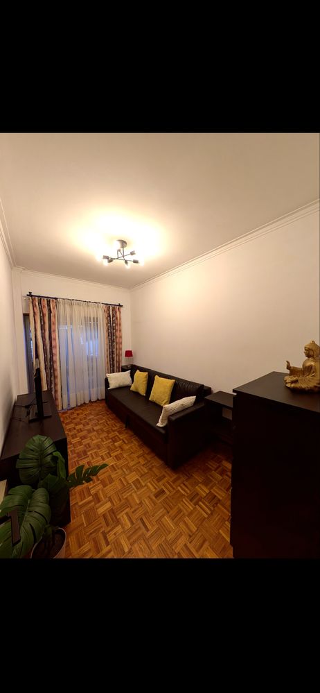 Apartamento T3 totalmente renovado em Almada