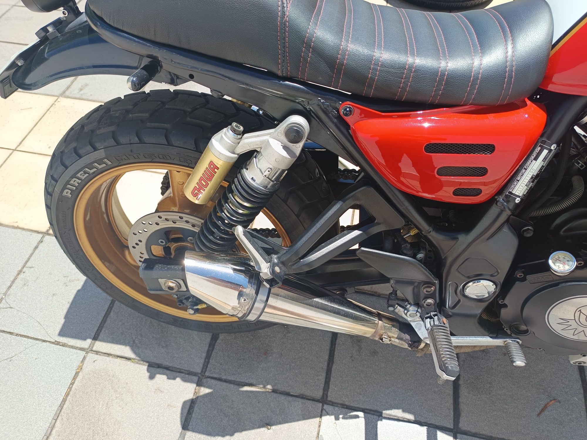 Suzuki GSX 1200 Inazuma Café Racer