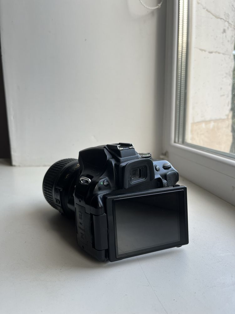 Продам nikon d5200 комплект