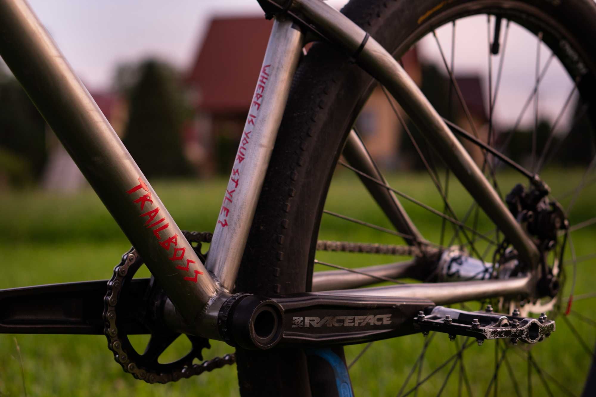 Octane One Void "TRAILBOSS" | Rock Shox, Speed King, Chromag