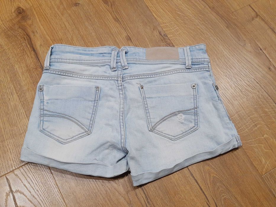 Spodenki jeansowe damskie Stradivarius EUR 36