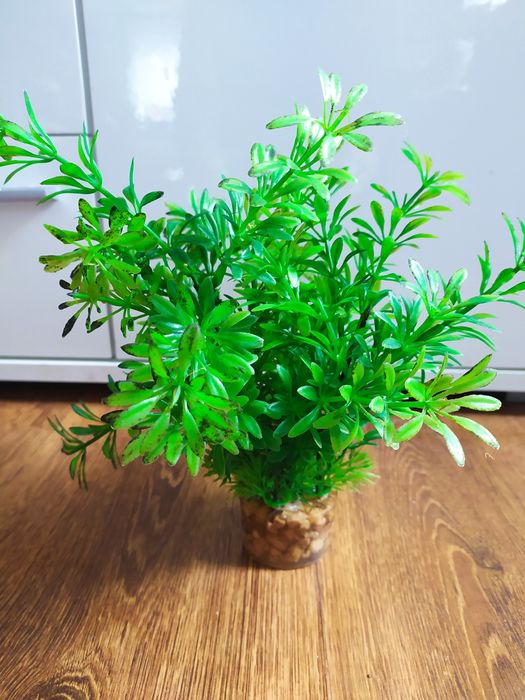 sztuczna roślina do akwarium
