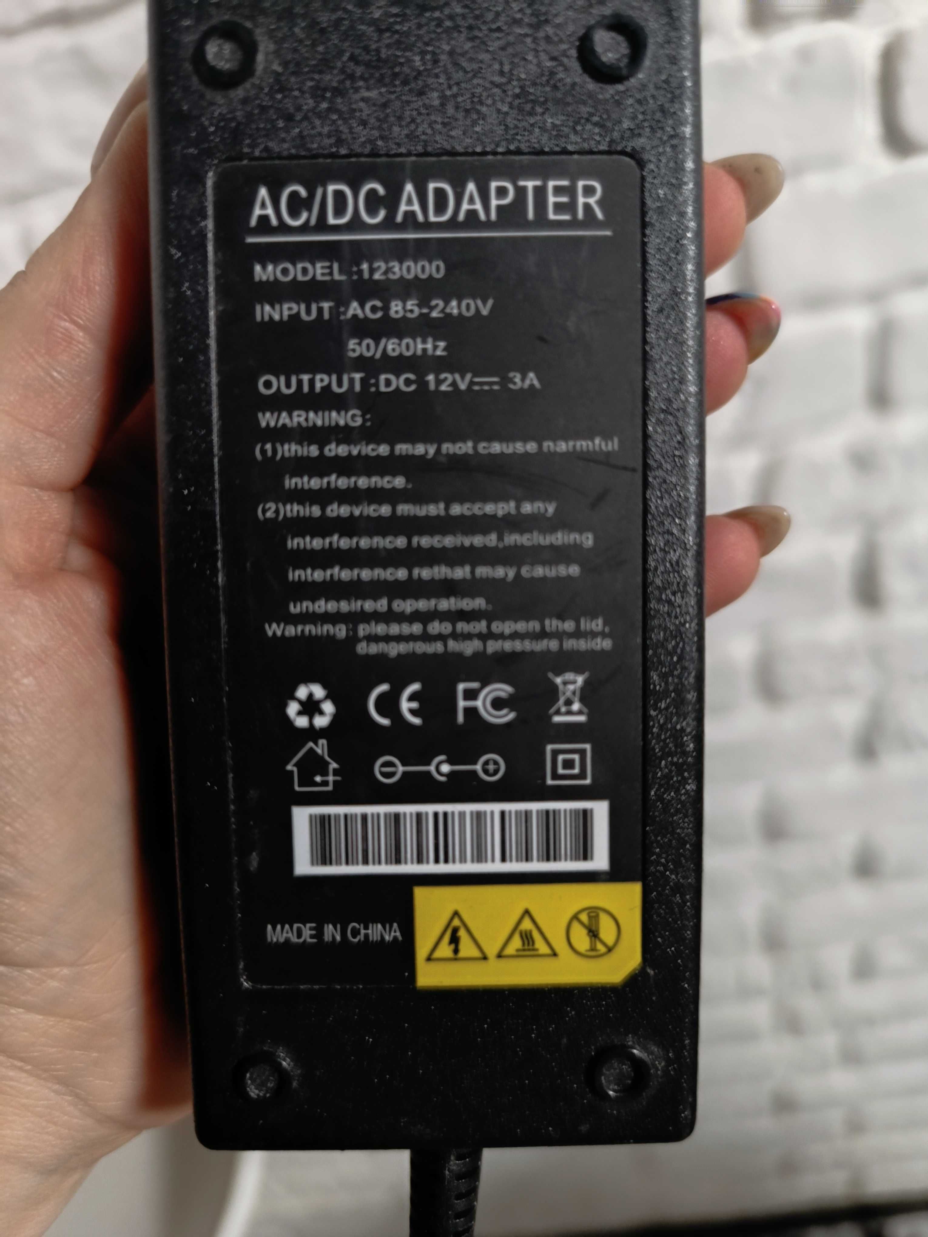 LED лампа для манікюру
