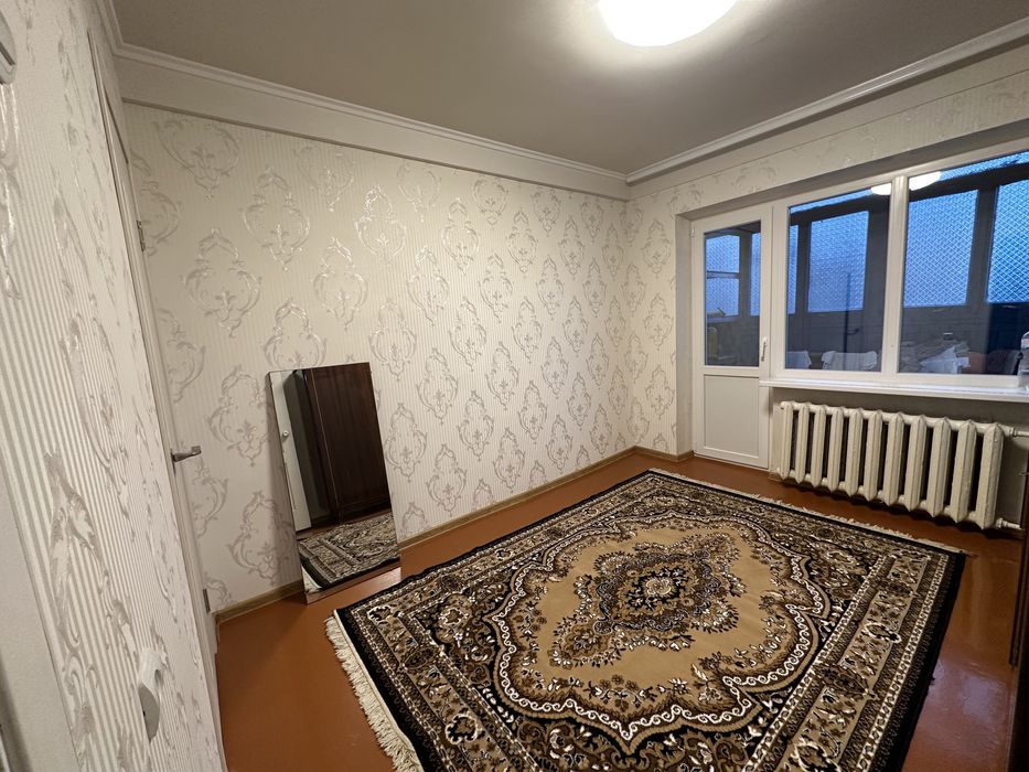 В районе  ТЦ «Орбита» Сдам 2х комн. кв-ру. 2 этаж, Космонавтов, 26