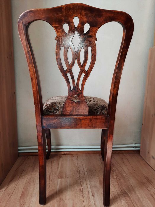 sprzedam dwa stare, antyczne krzesła