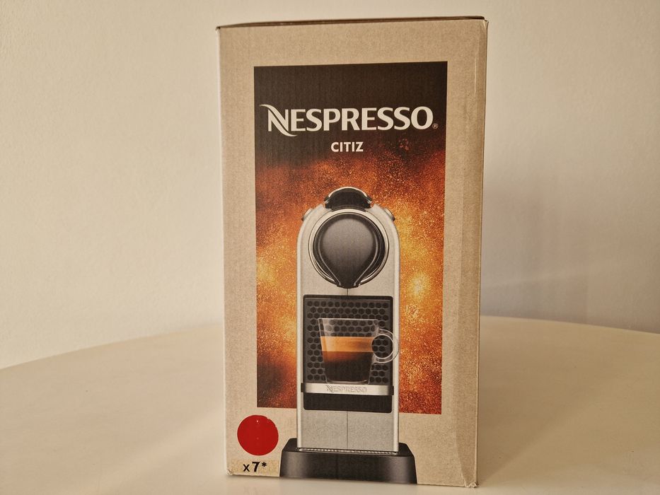 Nespresso Citiz nova em caixa
