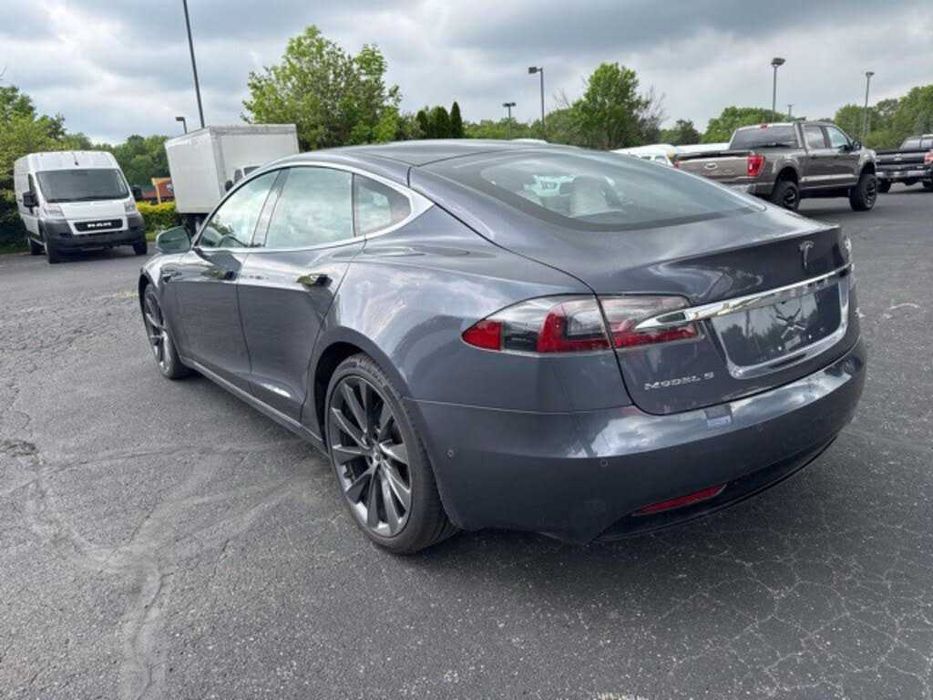 Tesla Model S 100D      2019
