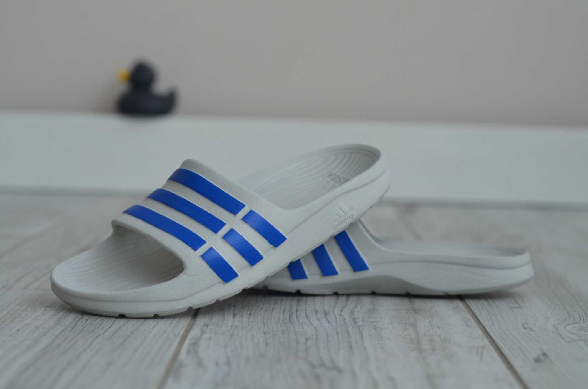 Шльопки Adidas, (р. 35-36)