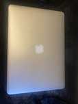 MacBook Air 13 Używany, Uszkodzony