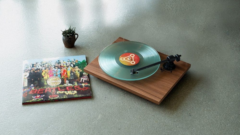 Pro-Ject T1 gramofon 3 kolory