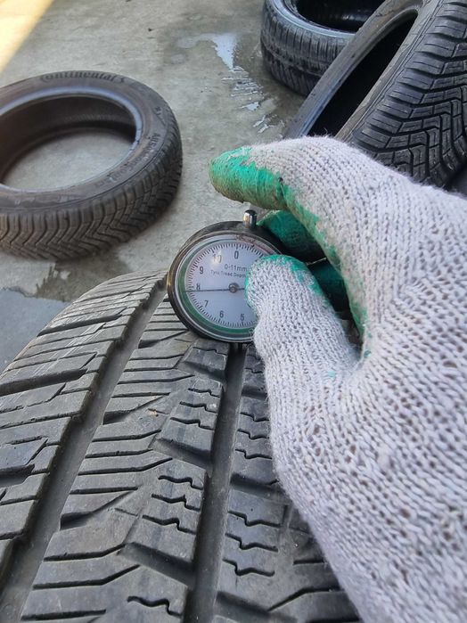 Opony 2 szt. 215/65/16C 2023 r. Continental VanContact 4Season 7,8 mm