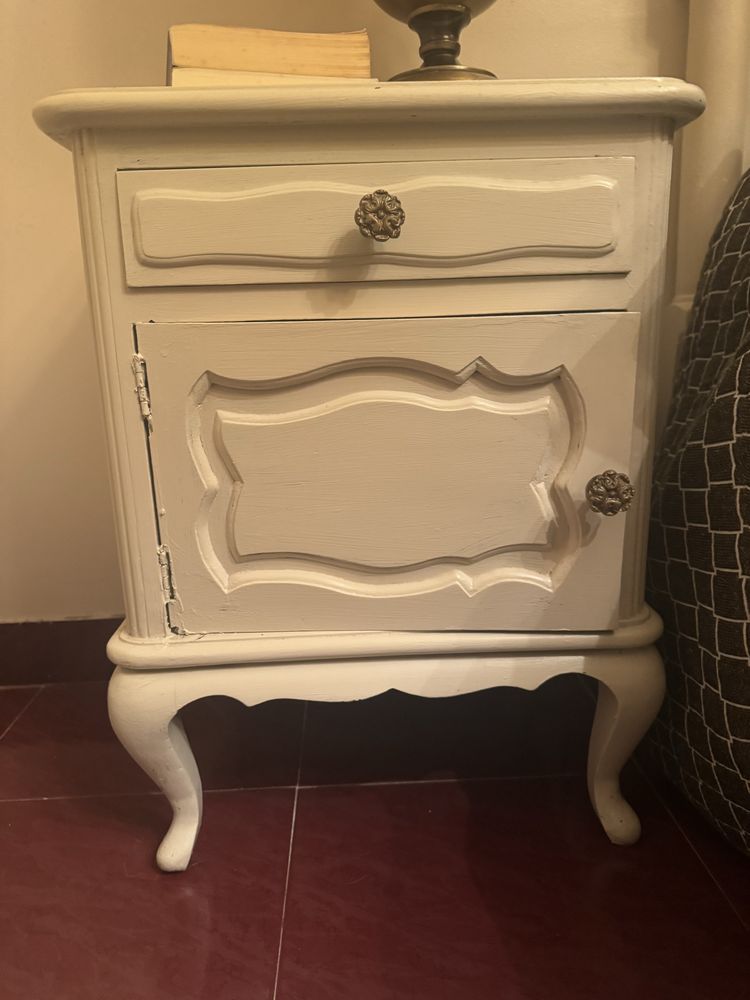 Vendo conjunto 2 mesas cabeceira
