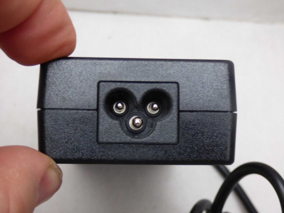 Електрошрот Fujitsu Asus 5.5*2.5 80w 19V 4.22A оригінал блок живлення