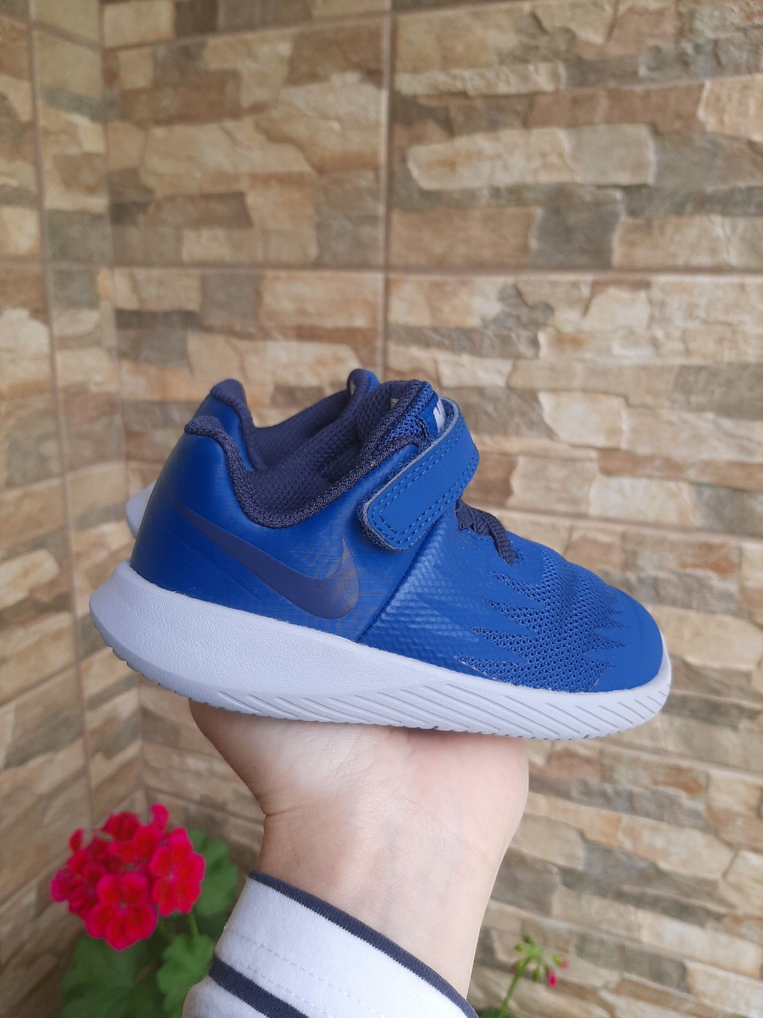 Buty Nike Star Runner r. 22