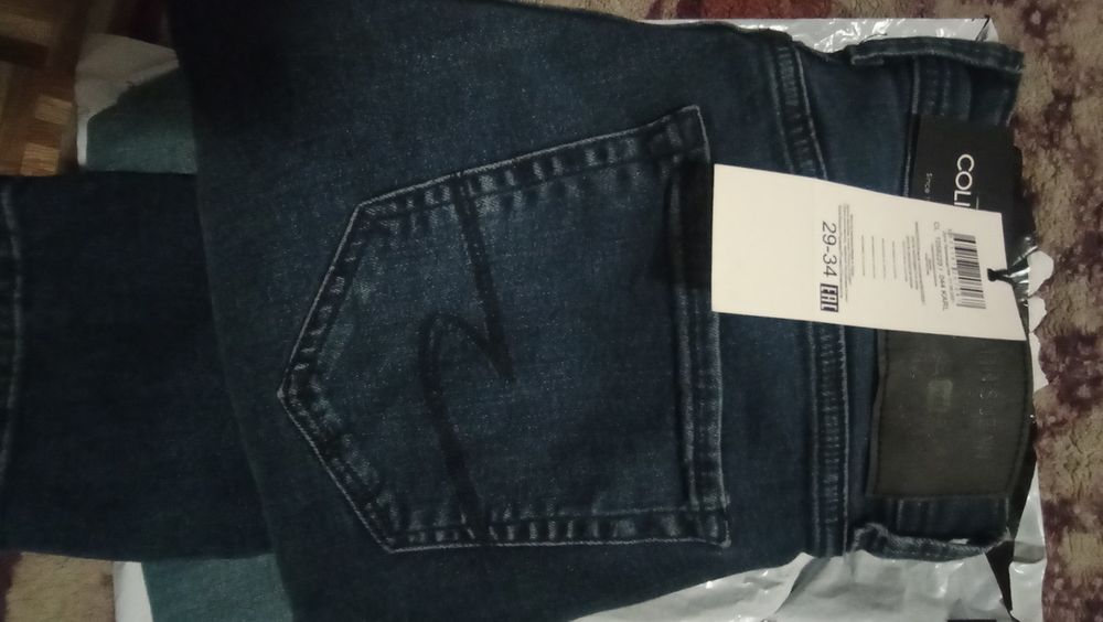 Джинси Colin's .