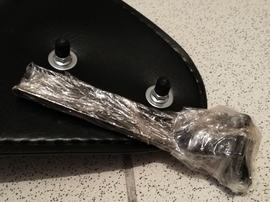 Banco de molas castanho Harley low profile