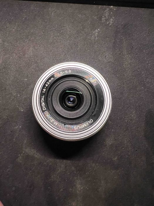 pancake obiektyw olympus M.ZUIKO 14 42mm