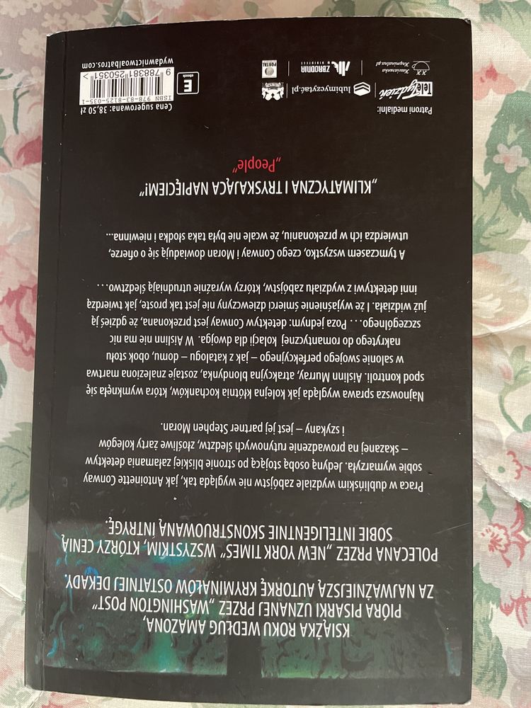 Ostatni Intruz Tana French