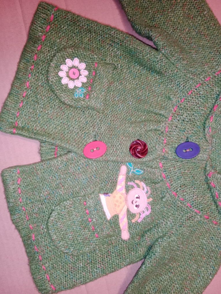 Sweter z Next wyszywany