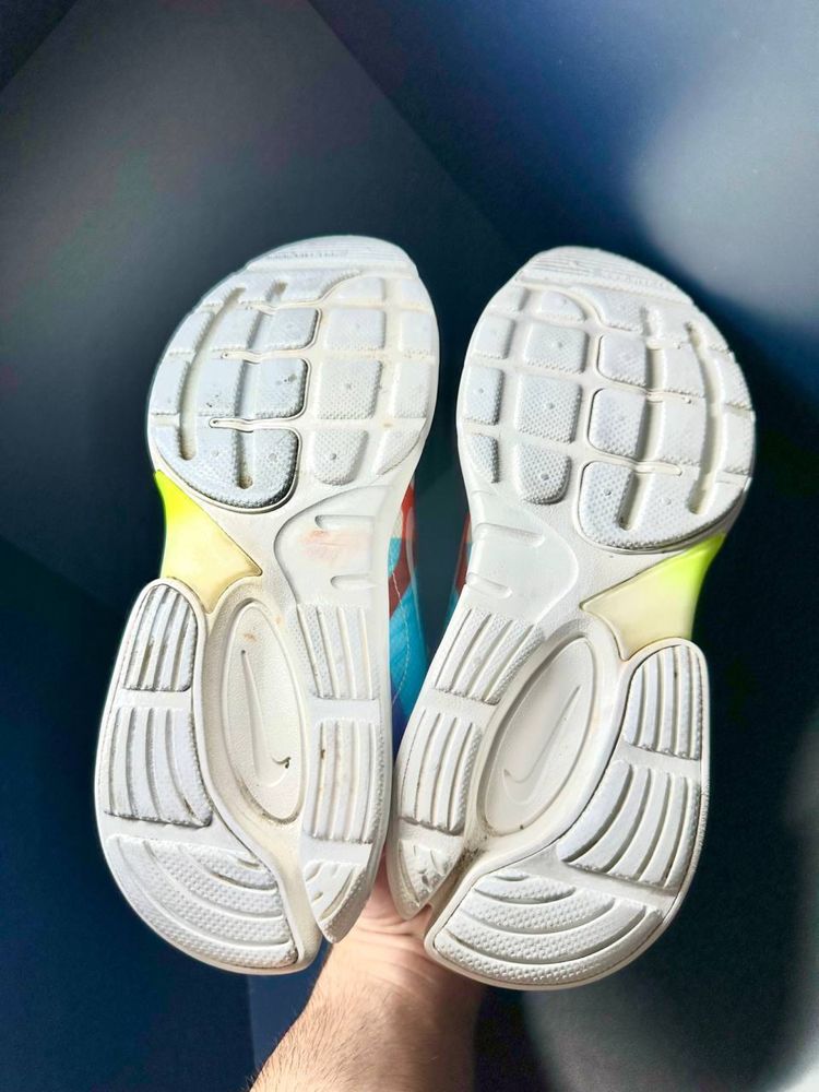 Жіночі кросівки Nike