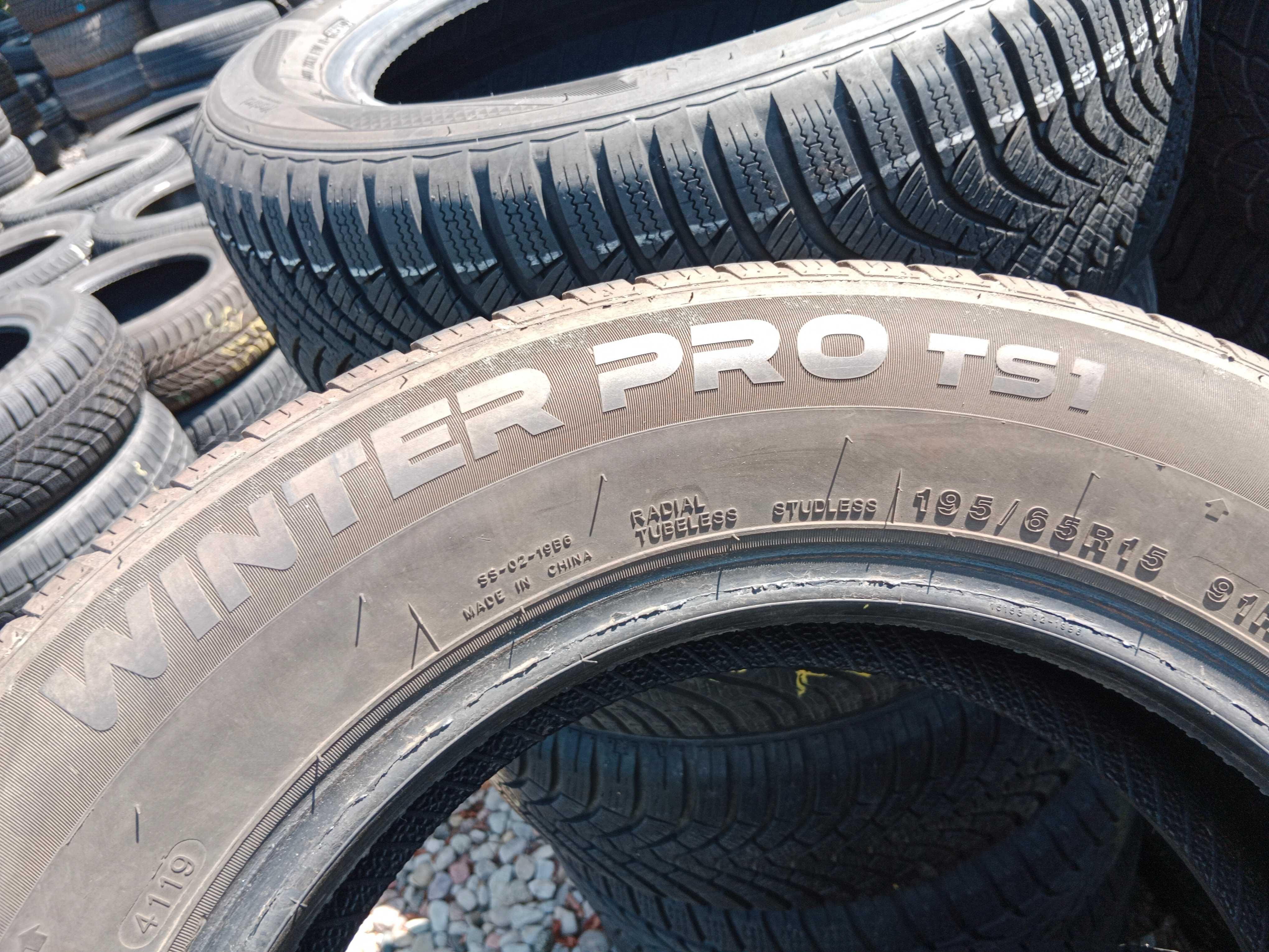 Opona używana 195/65R15 Tourador Winter Pro TS1 1szt.