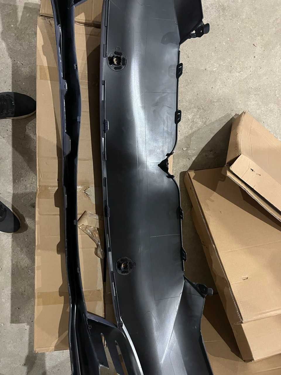 бампер передний 1056370-S0-A TESLA Model S restyling