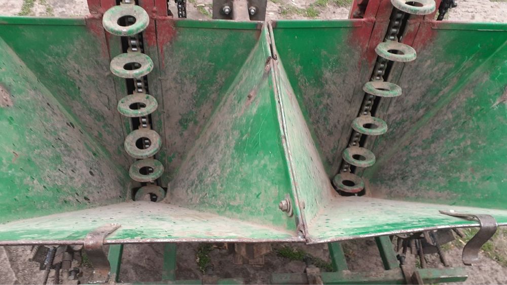 Картоплесаджалка