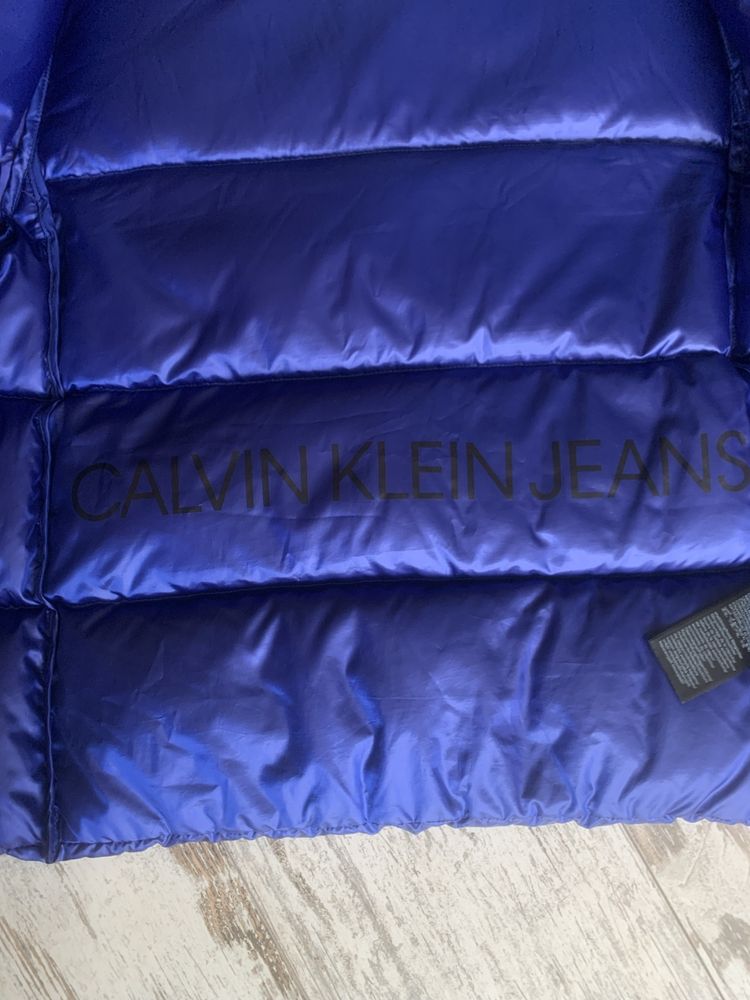 Жіноча куртка Calvin Klein
