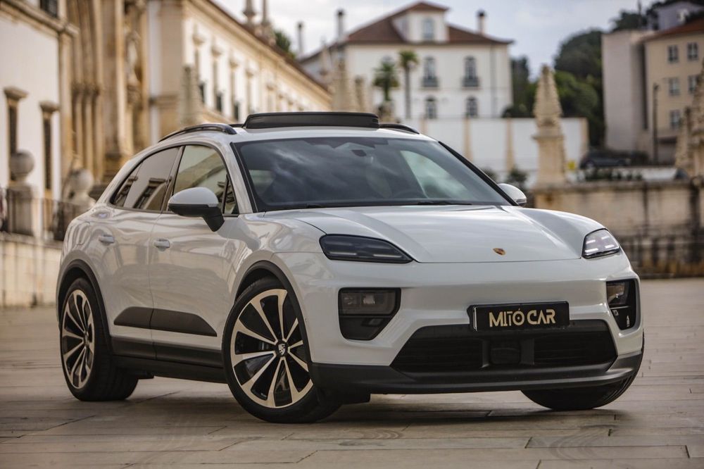 Porsche Macan Electric 4
