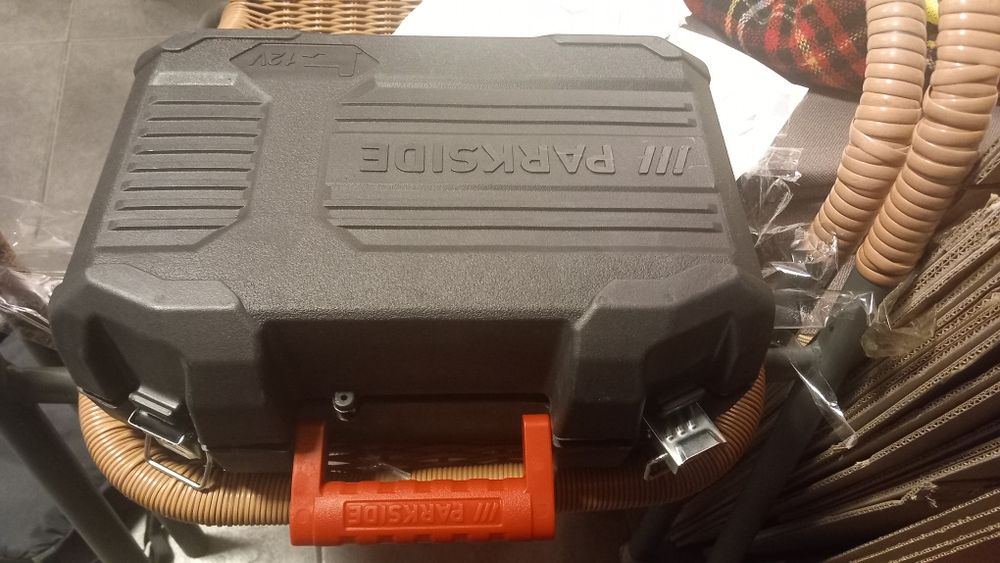 Parkside. Walizka po elektronarzędziach