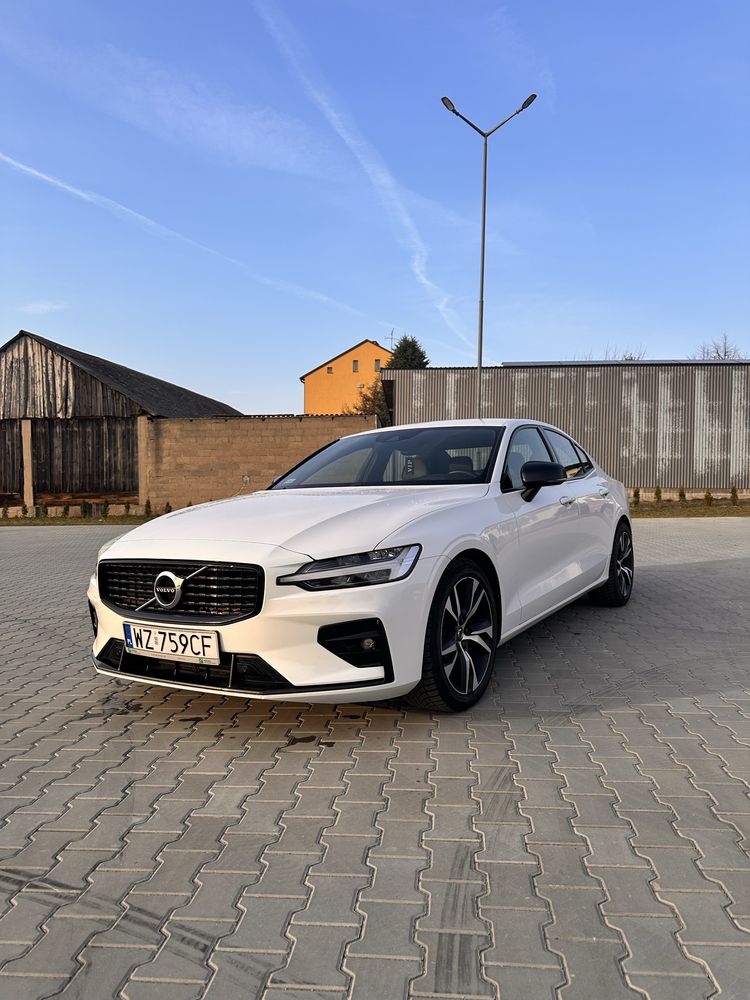VOLVO S60 2.0T 197KM Hybryda / B4 B R-Design