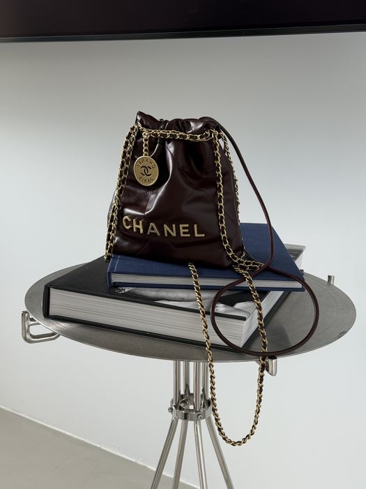 Сумка Chanel Burgundy Quilted Calfskin Mini 20 Bag Gold Hardware