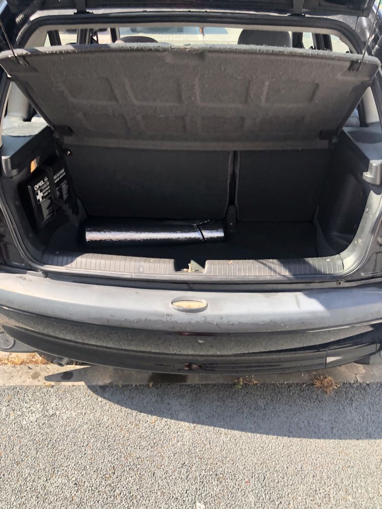 Vendo Opel corsa b em excelente condições sem nada a apontar.