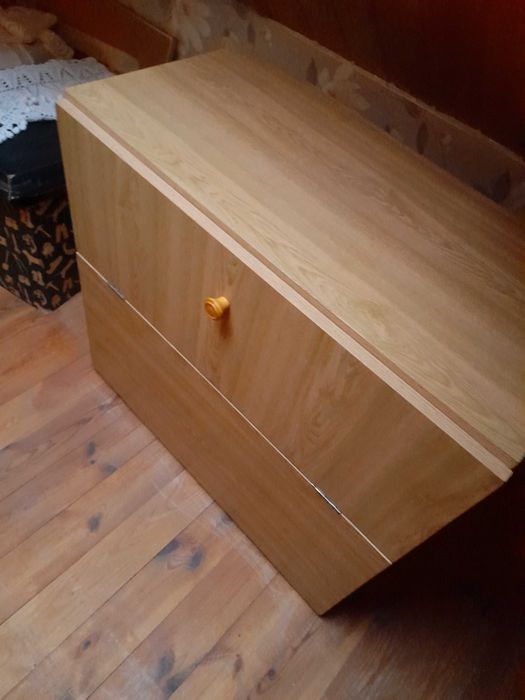 Komoda schowek na posciel.