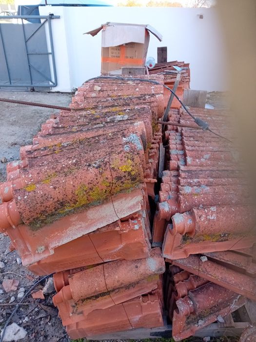 Telha lusa em bom estado