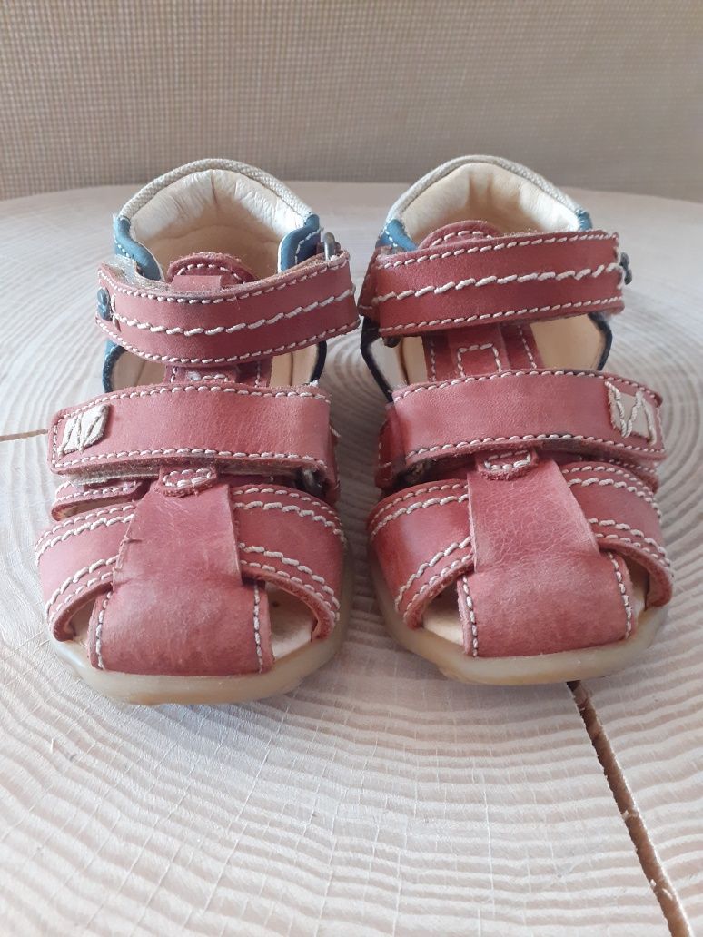 Sandałki chłopięce firmy Primigi rozmiar 20