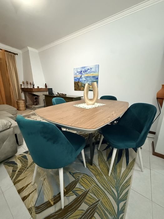 Mesa de jantar + cadeiras