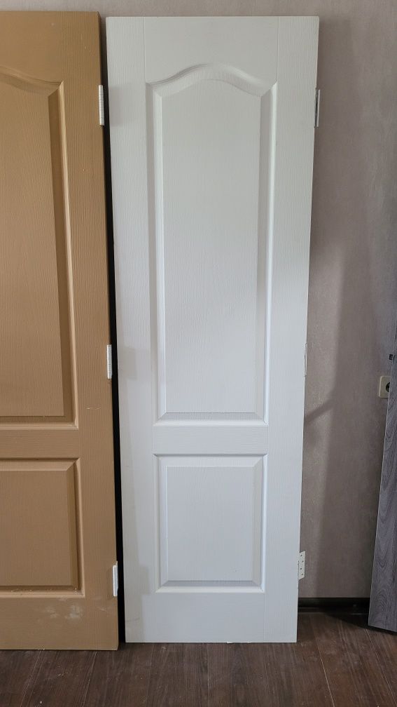 Новые двери за полцены! белые.