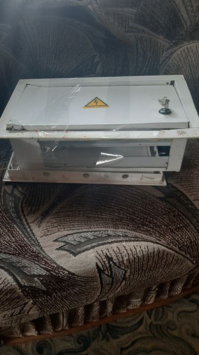 Продам Ящик електричний б/в