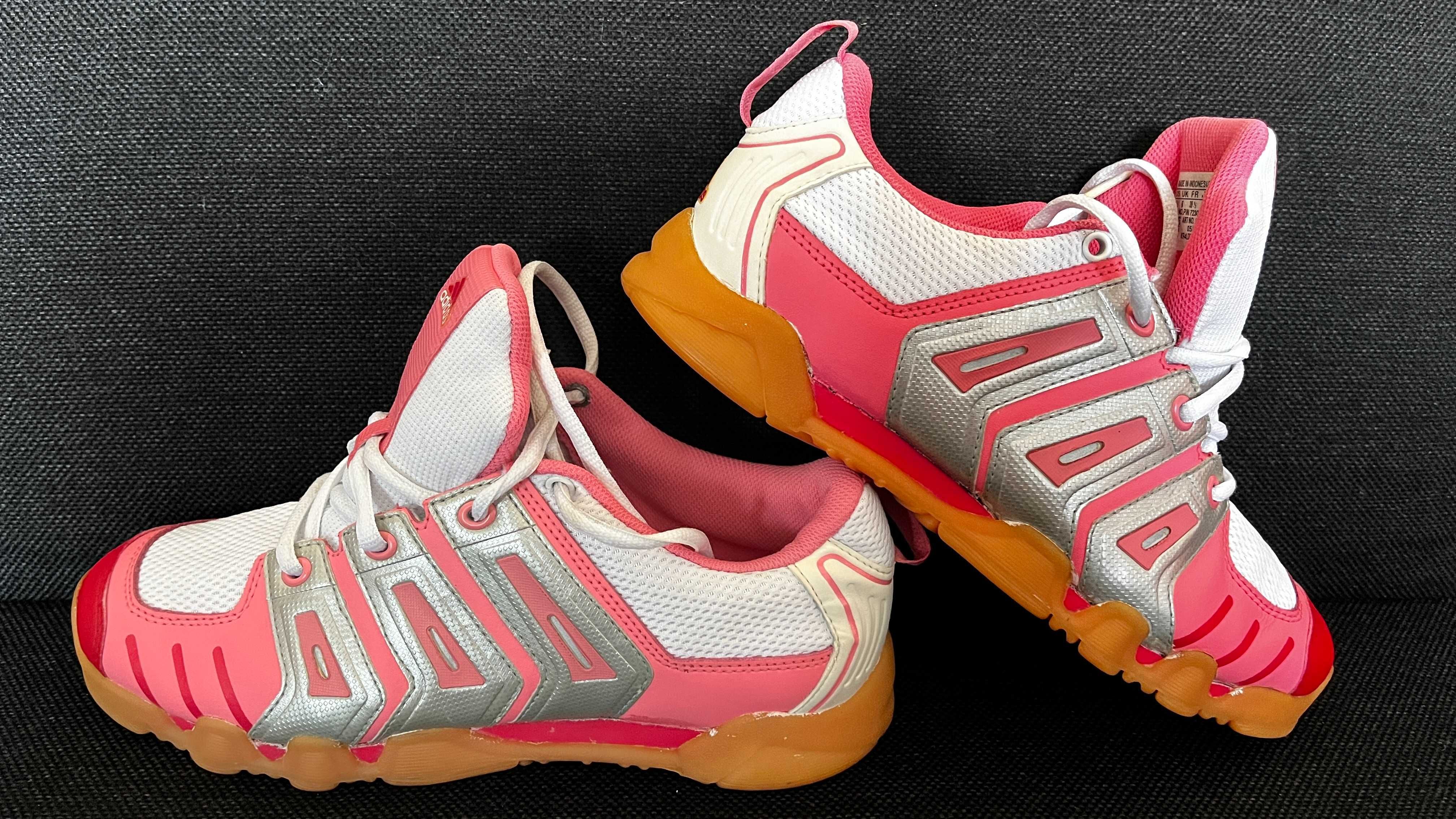 Damskie buty sportowe Adidas 39 1/3