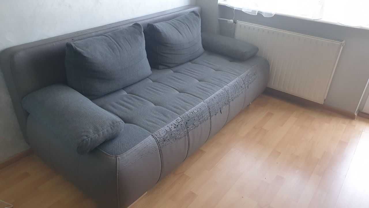 Duża sofa rozkładana