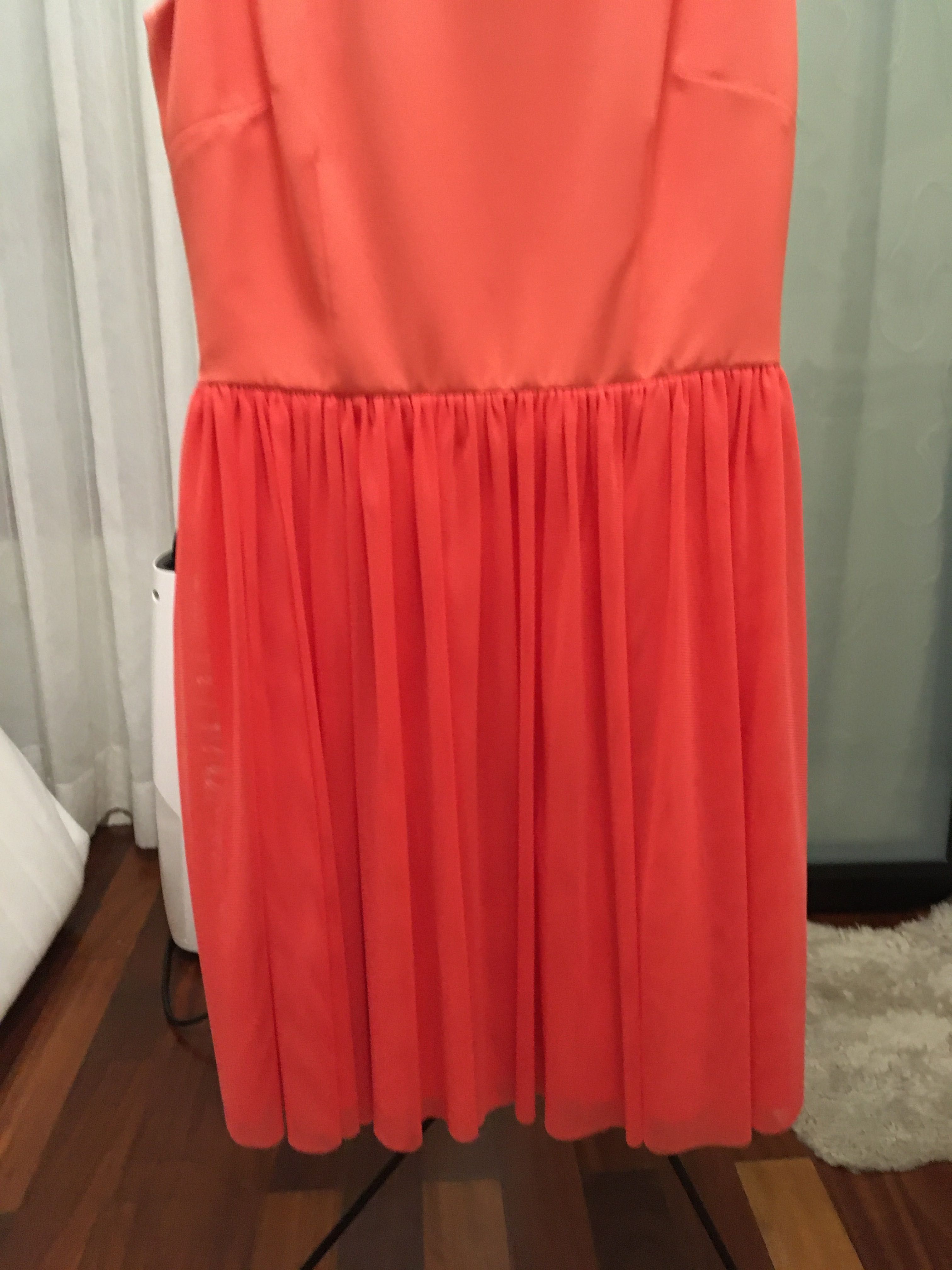 Vestido Cerimónia Coral Escuro