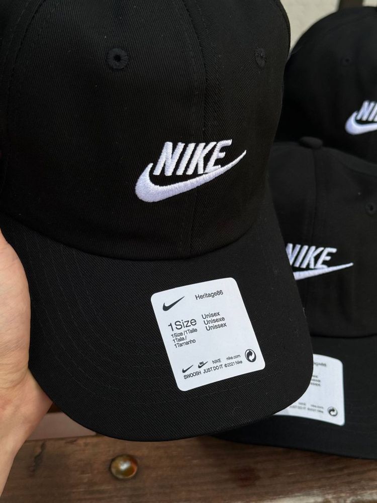 Продам кепку Nike