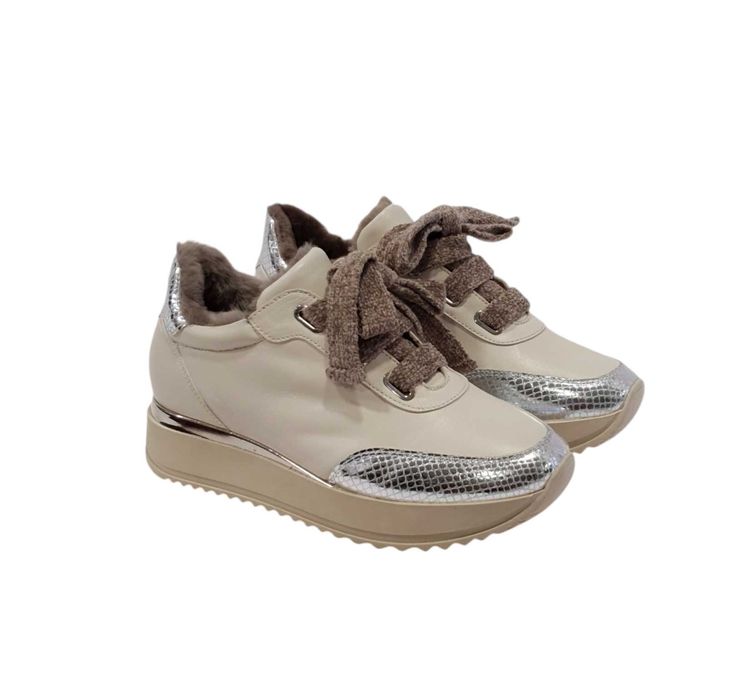 Італійське зимове жіноче взуття кросівки фірми Kelton р.36,37,38 Хутро