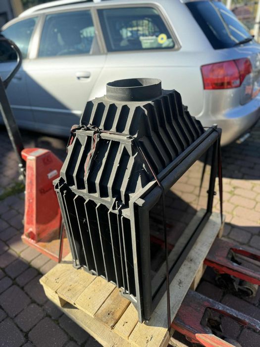 Sprzedam kominek nowy