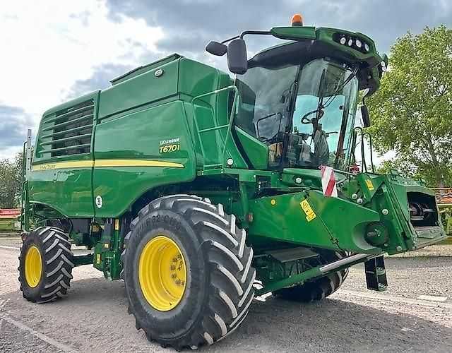 Зернозбиральний комбайн John Deere T670 2020 рік, 849/596 мото/год