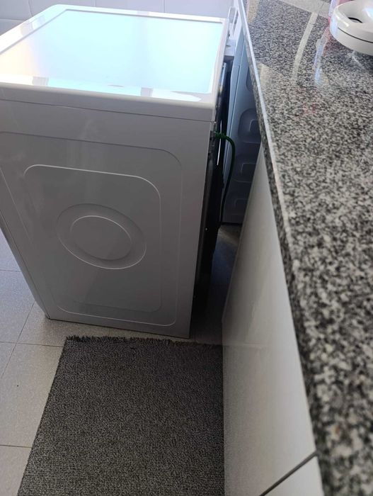 Máquina de secar roupa Whirlpool 8kg