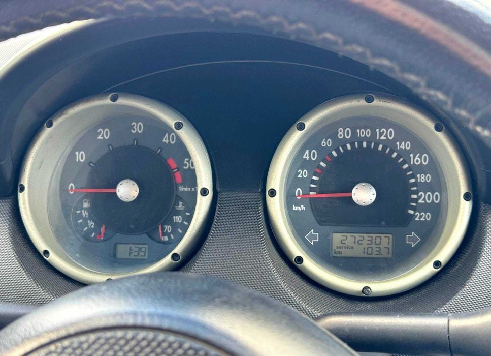 Volkswagen Polo 1.4 TDi - 2001- Garantia Incluída