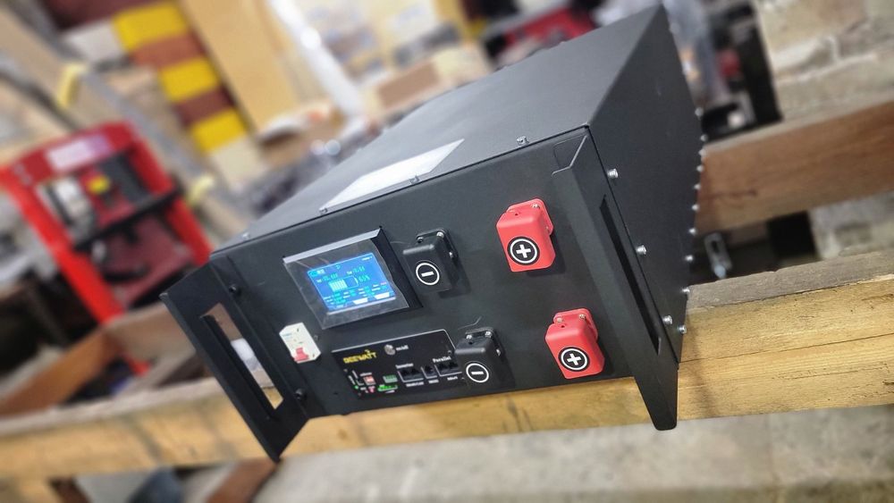 Акумуляторний корпус для збірки LiFePo4-280A-8-16 комірок